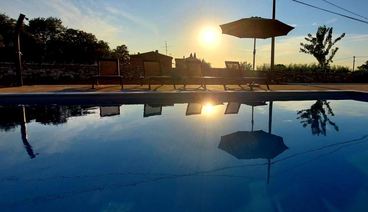 Cozy House With Pool Near Rovinj Apartment Kanfanar Exterior photo
