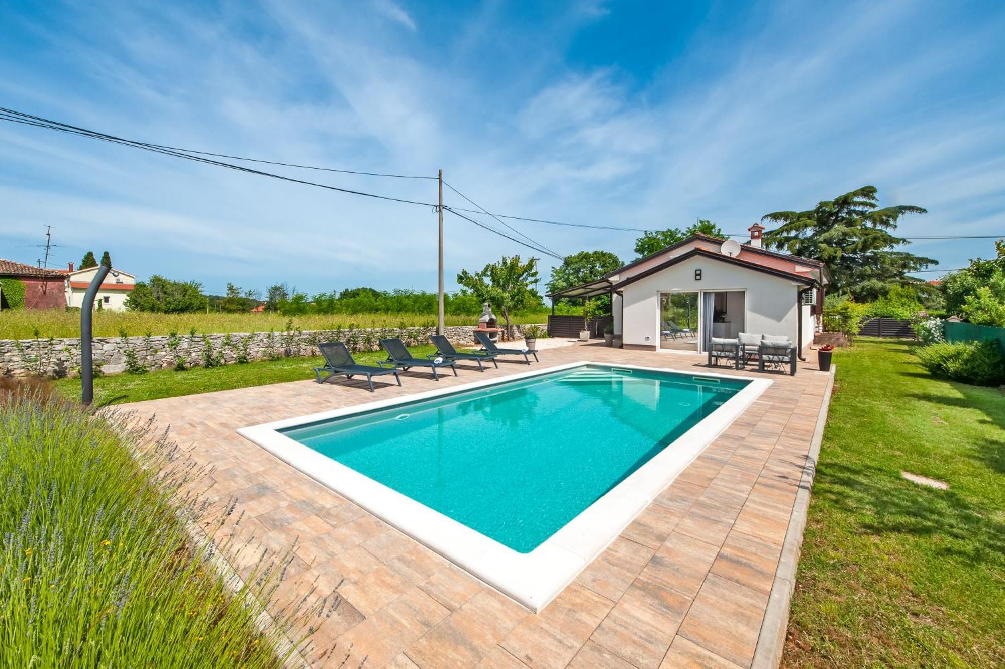 Cozy House With Pool Near Rovinj Apartment Kanfanar Exterior photo